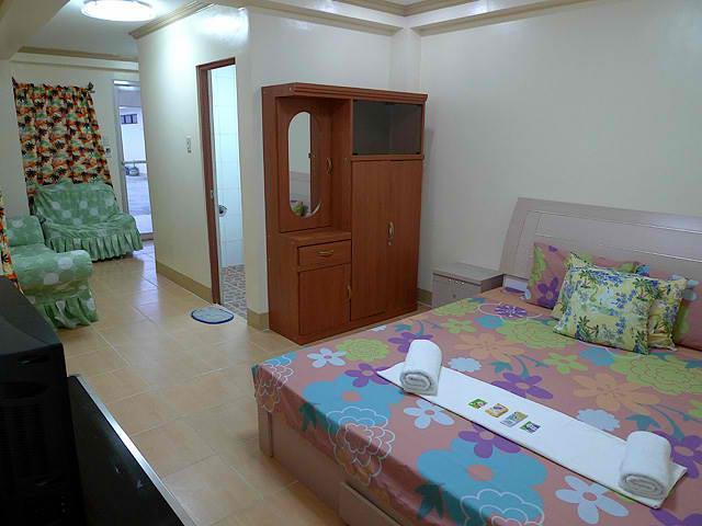 אלמינוס Island Tropic Hotel And Restaurant מראה חיצוני תמונה